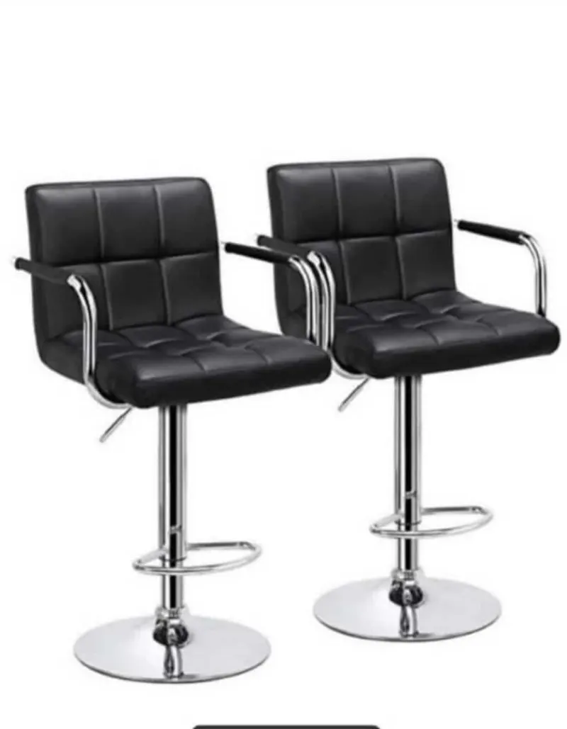 Lot de 2 tabourets de bar réglables – Similicuir noir et pied chromé