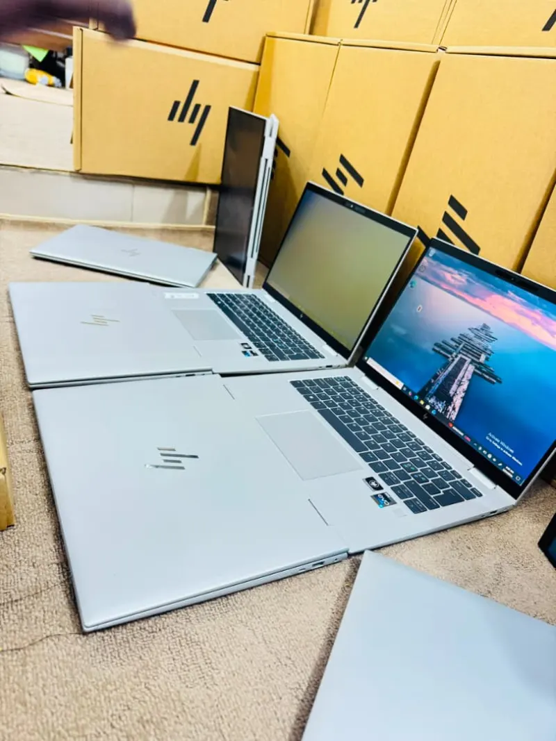 HP EliteBook x360 1040 G9 – Core i5-1235U, 16 Go, 256 Go SSD, Tactile 2-en-1