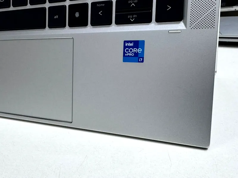 Ordinateurs portables ASUS Zenbook 14 OLED et HP convertible Intel Core i7 – photo 4