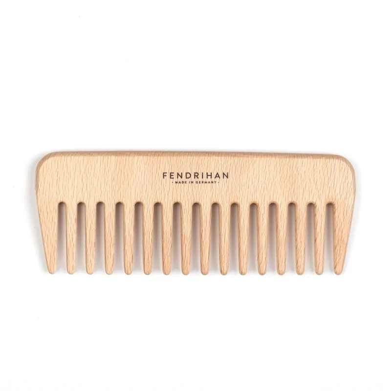 Peigne large bois pâle cheveux épais