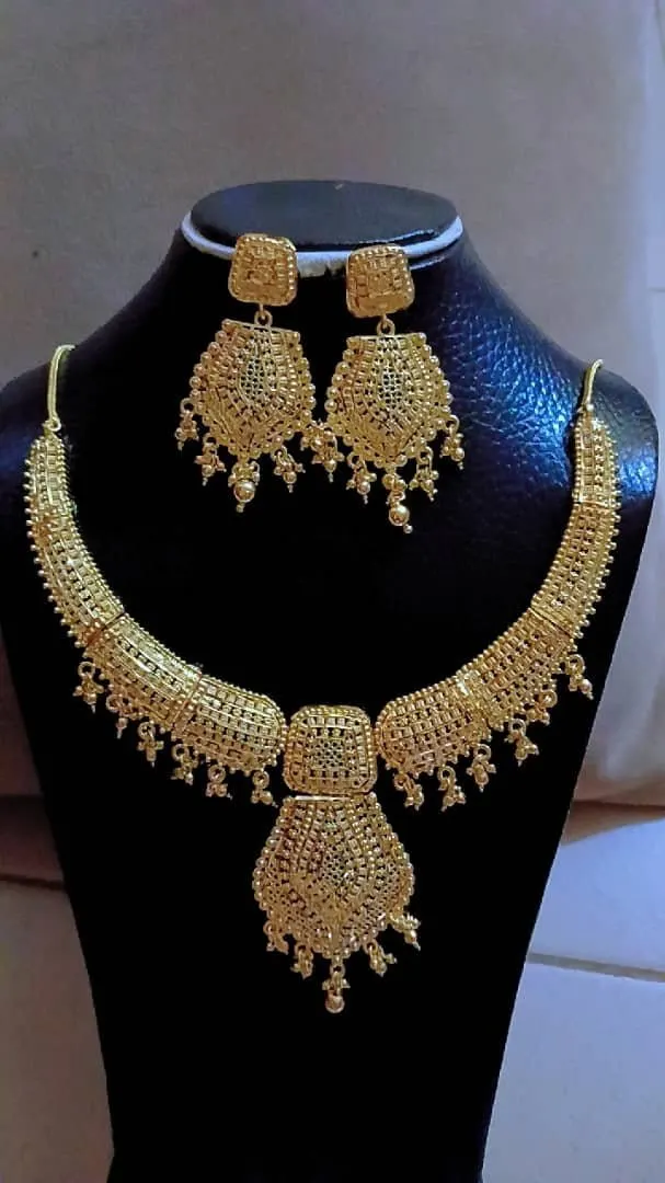 Collier & Boucles d'Oreilles Style Oriental Doré shics