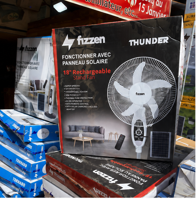 ventilateur rechargeable fizzen Ventilateur Rechargeable Fizzen 18" Thunder Solaire – Image 1