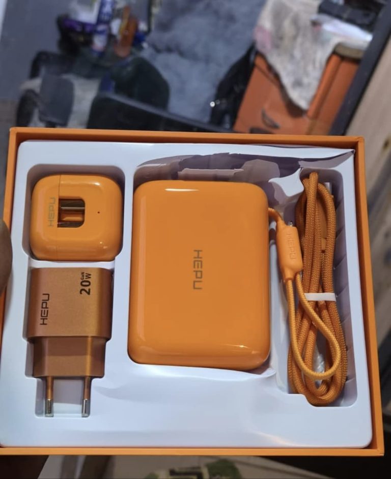 Coffret HEPU PowerBank + Chargeur 20W + Câble