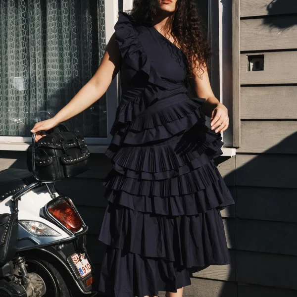 Jupe bleu marine pour femme avec plusieurs volants froncés