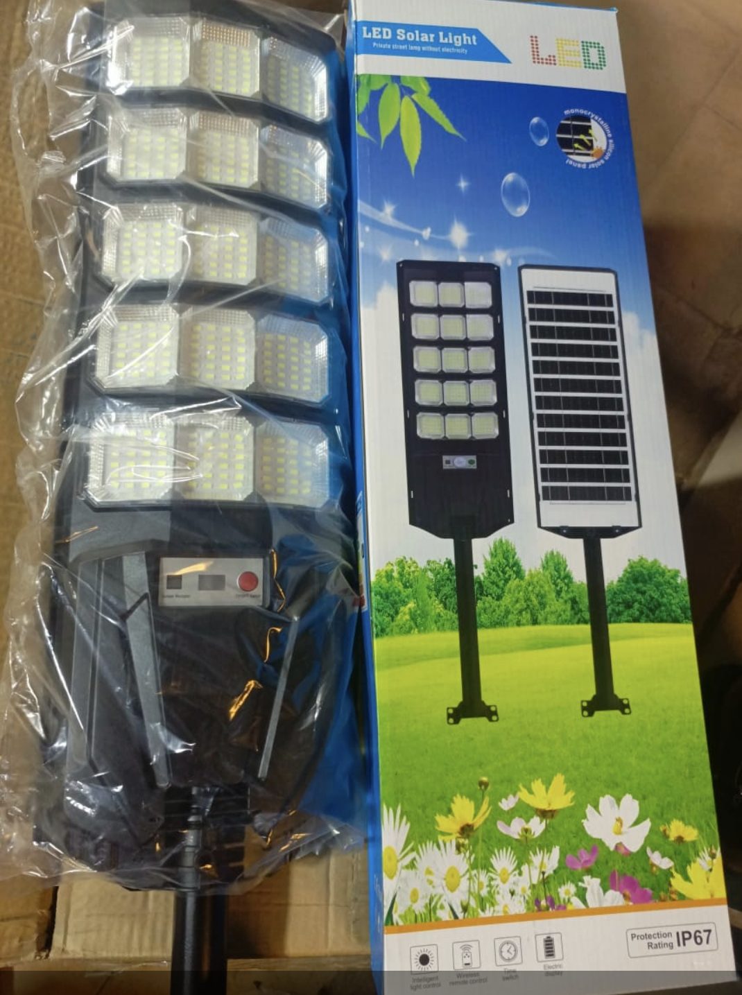 Screenshot_20260509_072202_WhatsAppBusiness Lampadaire Solaire LED 400W IP67 – Image 1