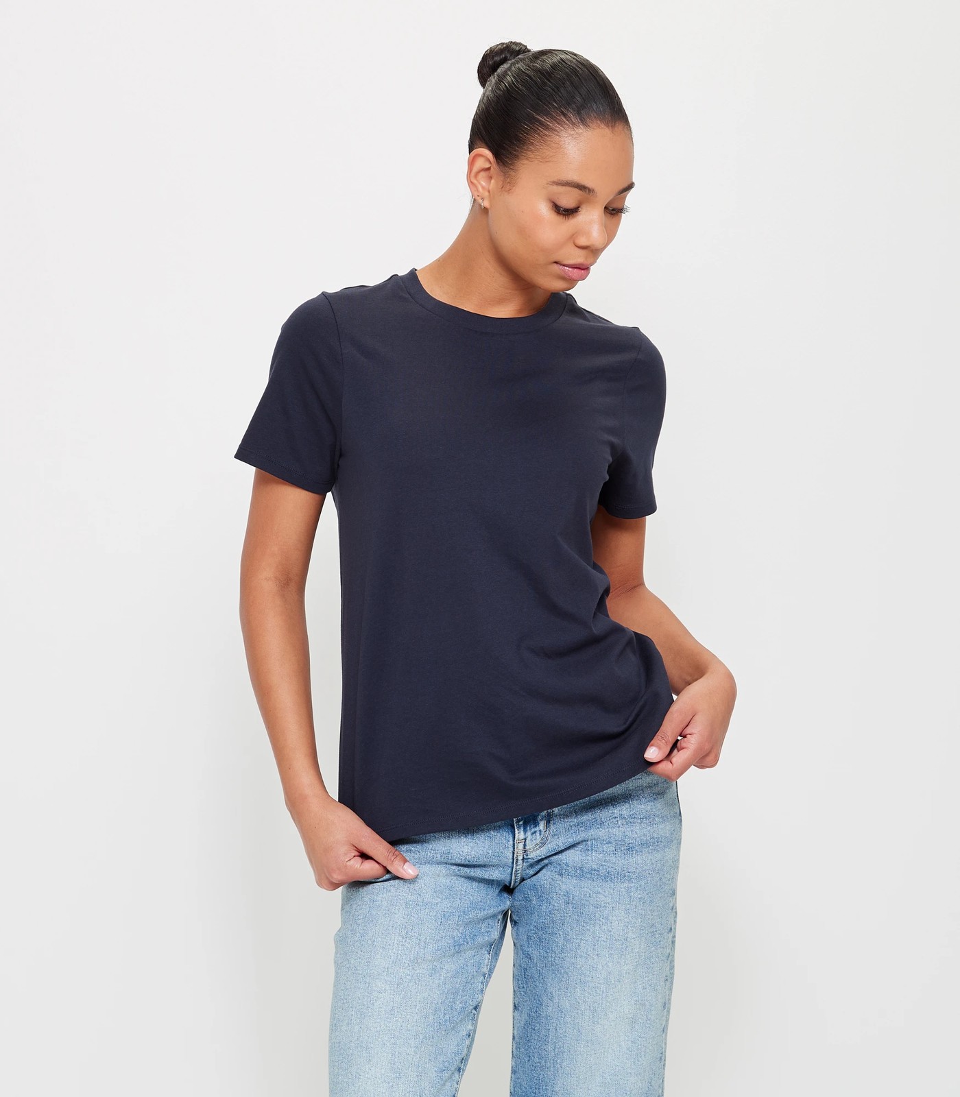 T-shirt bleu marine pour femme T-shirt féminin bleu marine à col rond et manches courtes
