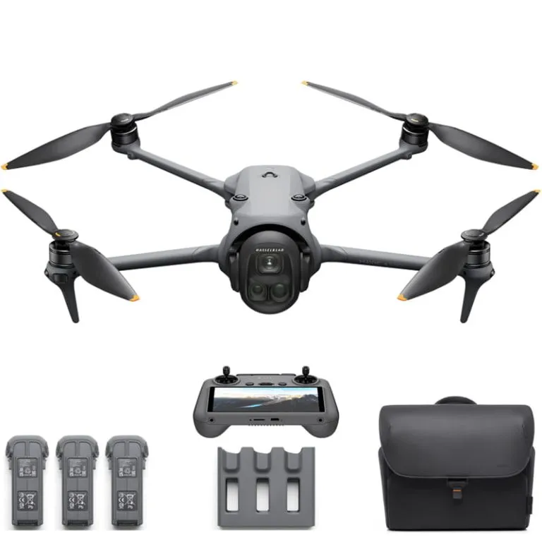 Drone DJI Mavic 4 Pro Fly More Combo avec radiocommande et accessoires