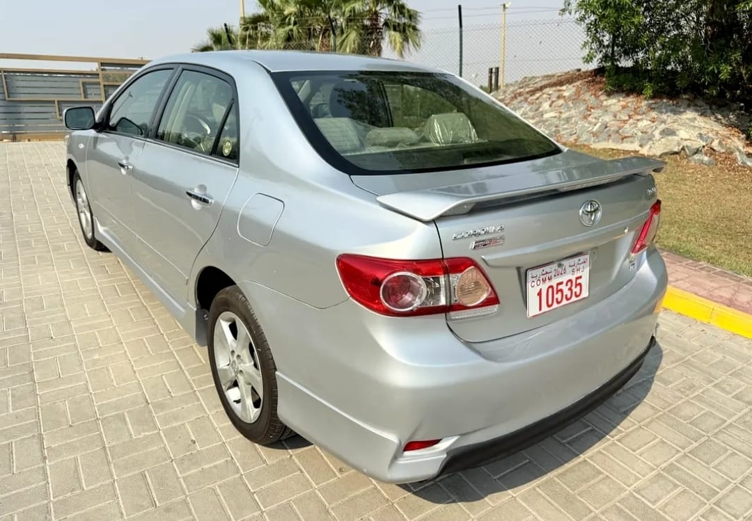 Toyota Corolla S Limited 2015 - 1 Toyota Corolla S Limited 2015 argent - vue avant