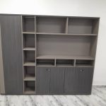 Meuble de Rangement de Bureau – Bibliothèque Grise avec Niches & Placards
