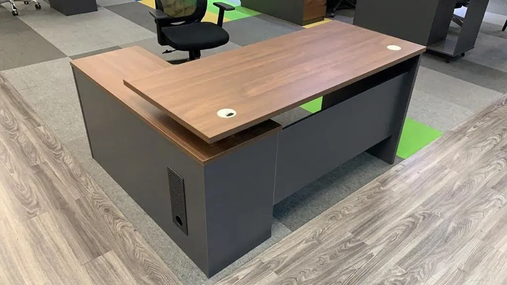 Bureau de Travail Compact YF041 – Caisson Latéral, vue 2