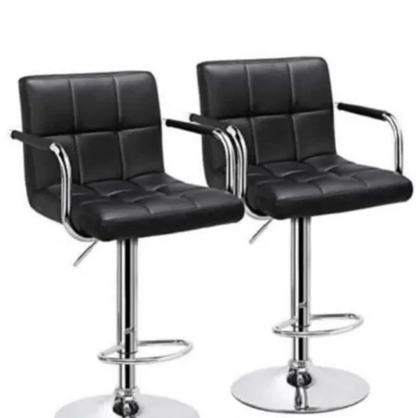 Lot de 2 tabourets de bar réglables – Similicuir noir et pied chromé